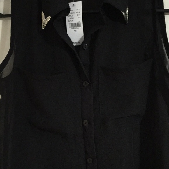 NWT Kira Black, Button Down Tank - Picture 3 of 3